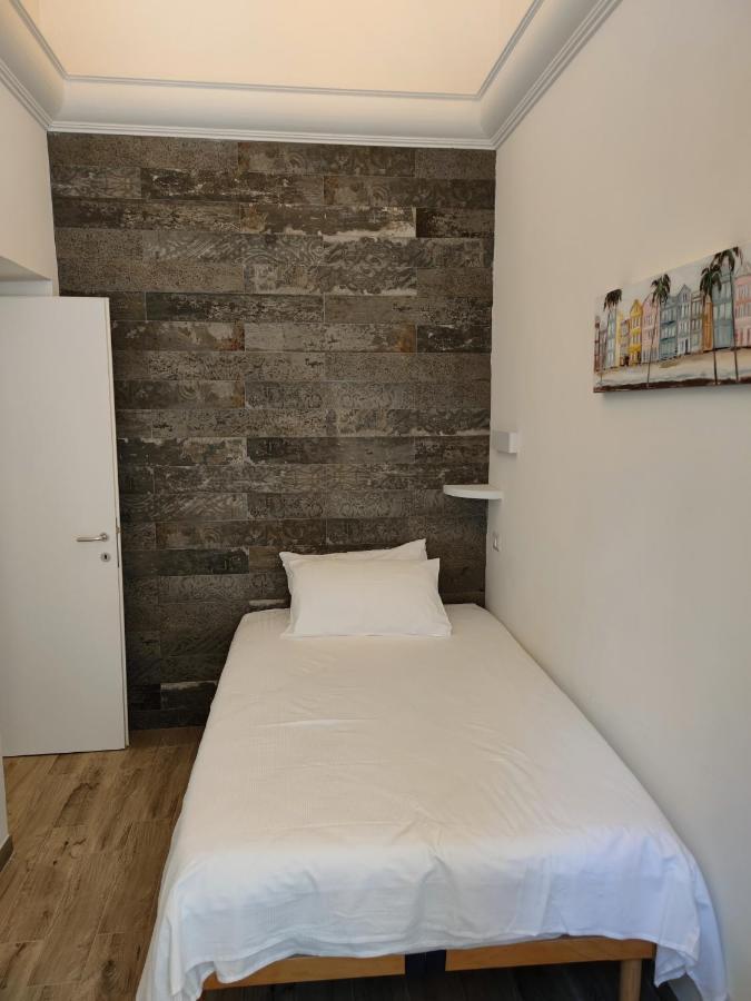 Christy Suite Elegante Appartamento Nel Centro Storico Di Anzio Ngoại thất bức ảnh
